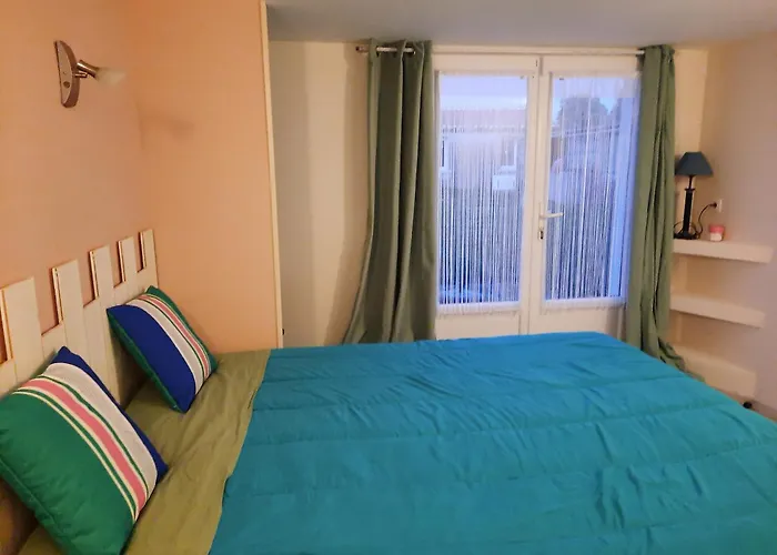 Les De Noella 3* 莱居永叙尔维